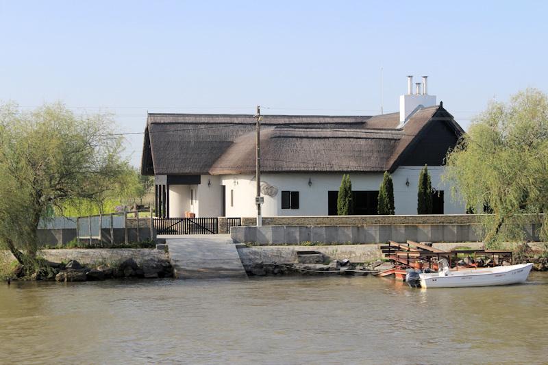 Pension Pescarul Vanator in Crisan - direkt an der Donau