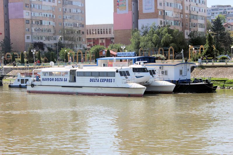 Catamaran - Delta Expres 1 => am Liegeplatz in Tulcea