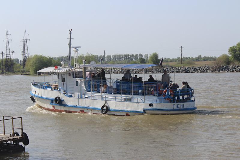 MS Fieni - in Fahrt auf der Donau in Richtung Caraoman