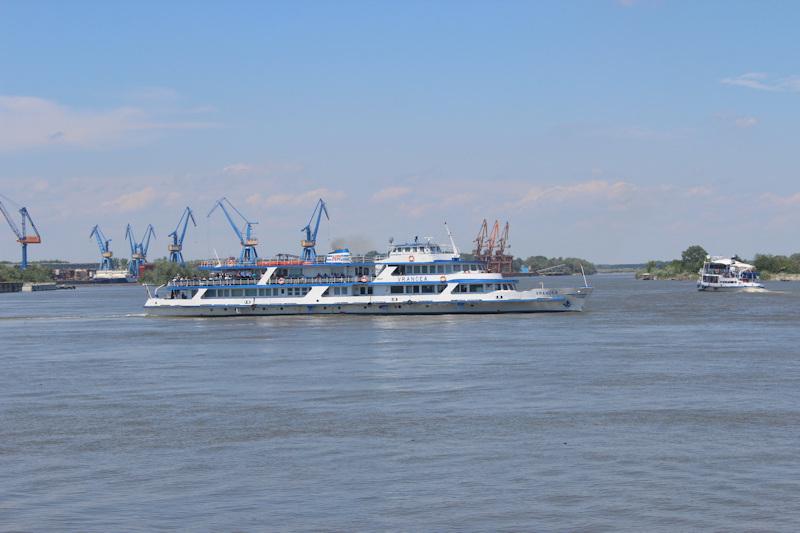 MS Vrancea - Nave Clasica - in Fahrt auf der Donau bei Tulcea